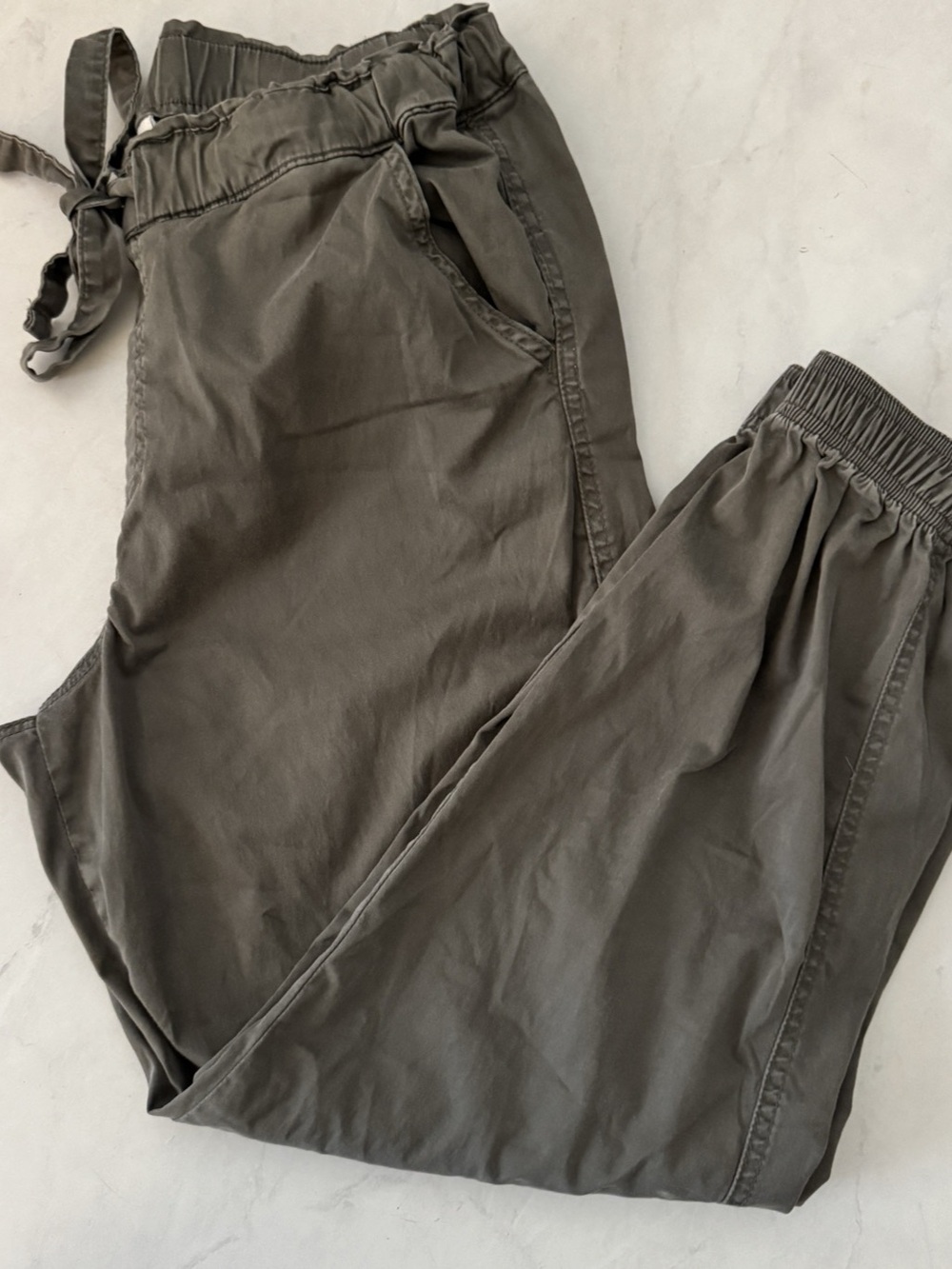 Women's Jogger Pants in Green/Gray Size Medium